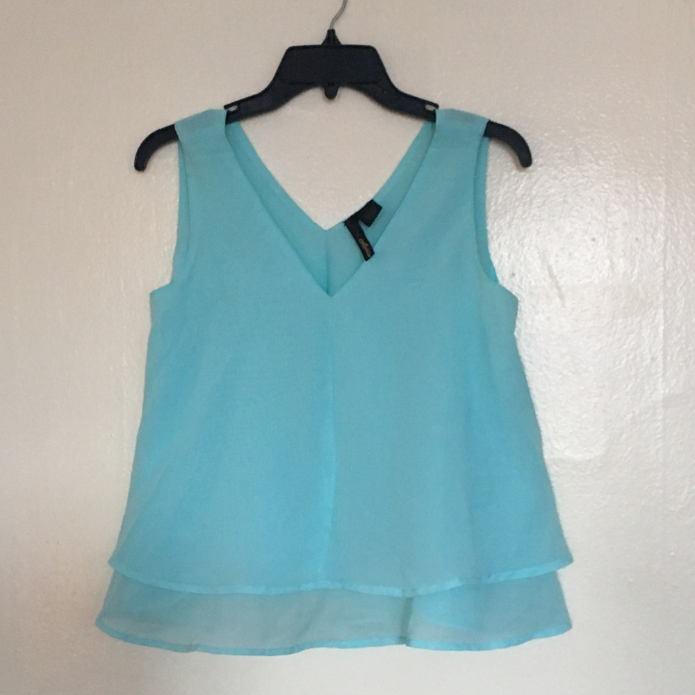 Baby blue top